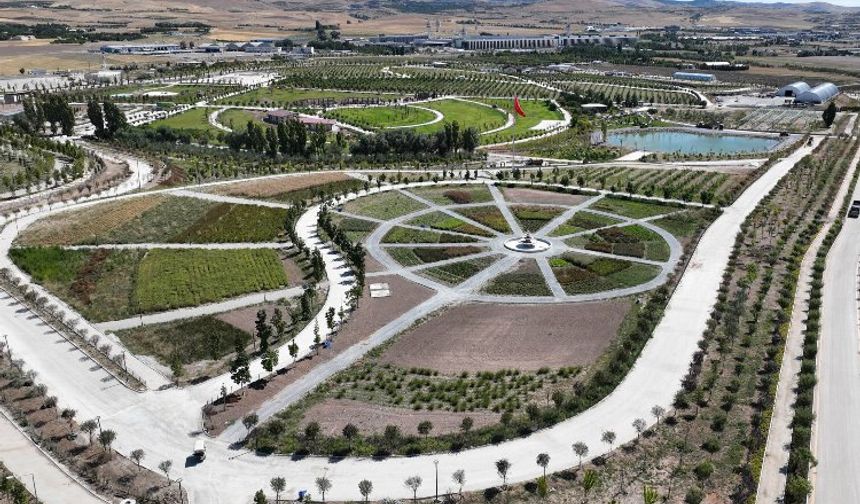 Türkiye’nin en büyük tarım kampüsü kapılarını açtı