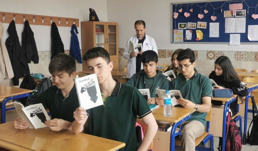 Beyşehir’de lise öğrencileri yazdıkları hikayeleri kitaplaştırdı