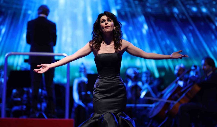 Dünyaca ünlü soprano Emma Shapplin 9 Ekim’de Antalya’da!