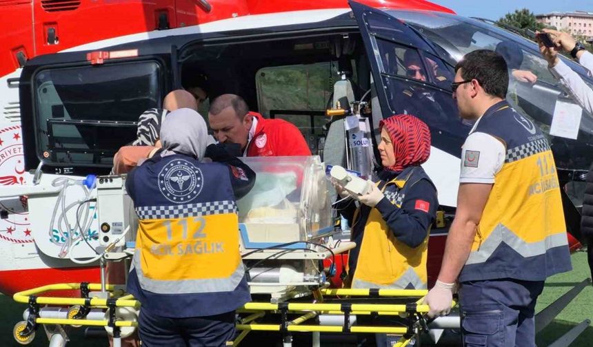 Helikopter ambulans kalp rahatsızlığı olan 4 günlük bebek için havalandı