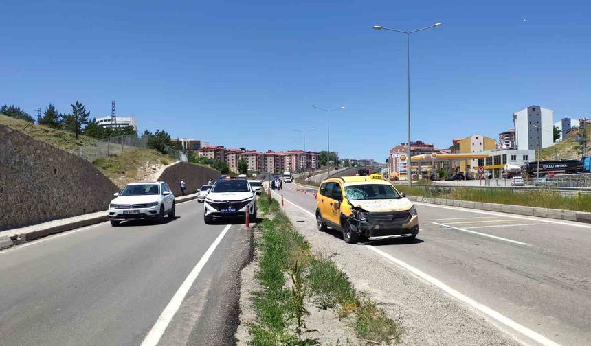 Bayburt’ta taksinin çarptığı yaya hayatını kaybetti