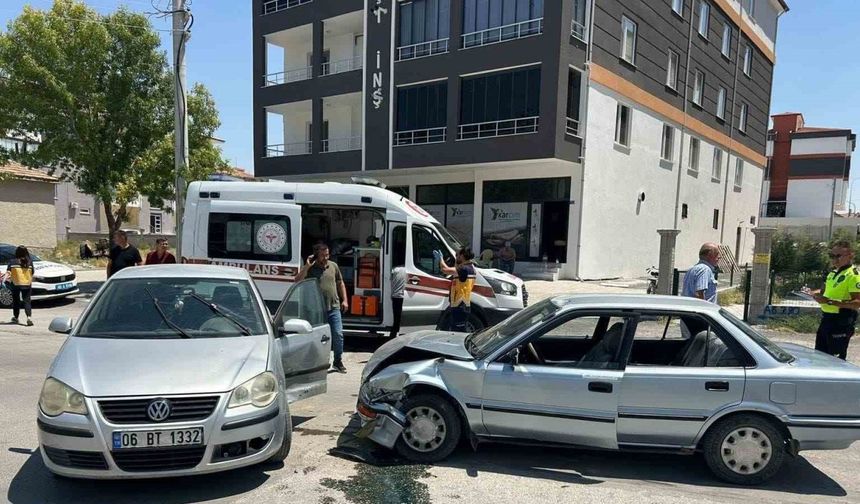 Konya’da otomobiller çarpıştı: 6 yaralı