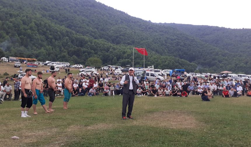 Kadıvakfı Köyü’nde 8. Çıtırıklı Yayla Şenliği Yapıldı