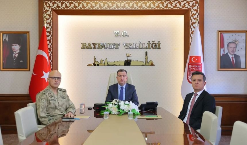 Vali Eldivan, Bakan Yerlikaya başkanlığındaki VKS toplantısına katıldı