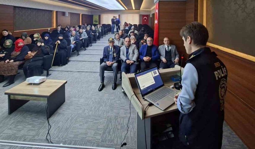 Bayburt'ta vatandaşlar internet ve telefon dolandırıcılığına karşı uyarıldı