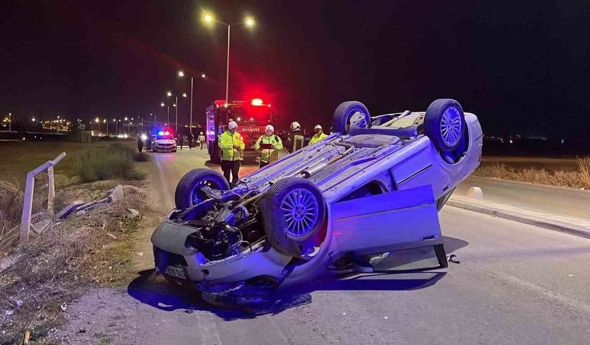Karaman'da takla atan otomobil ters döndü: 2 yaralı