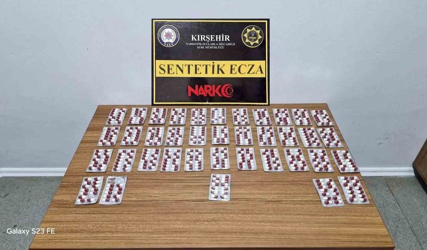 Kırşehir'de uyuşturucu operasyonu: 527 adet sentetik hap ele geçirildi