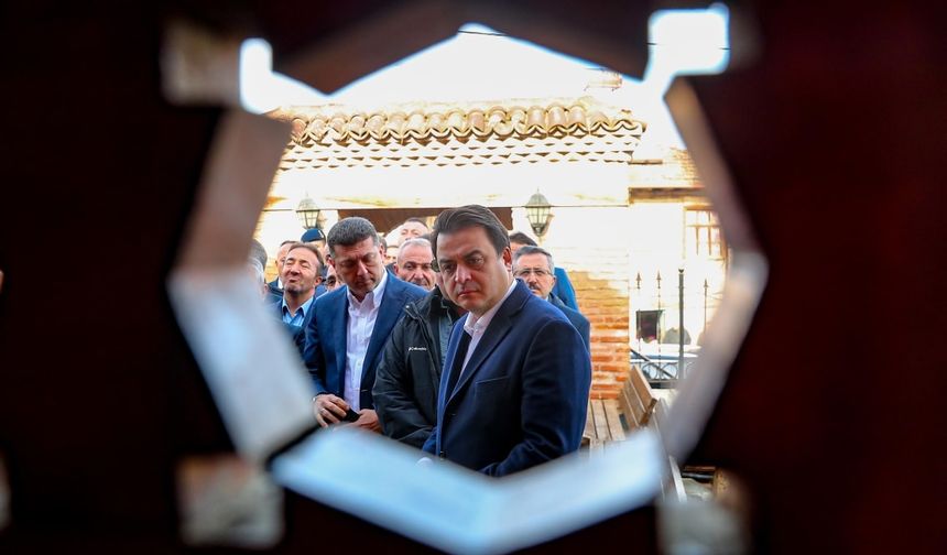 Vali Köklü, Akça Köyü'nde Cuma Namazı Kıldı! Tarihi Camiye Ziyaret Çağrısında Bulundu