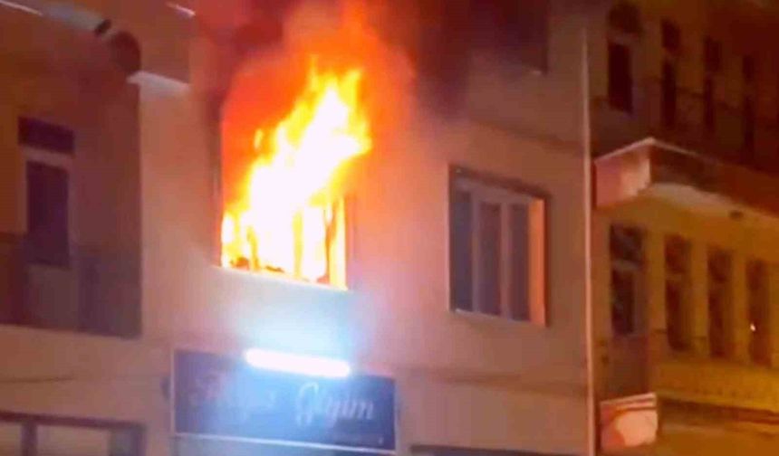 Aksaray'da apartmanda çıkan yangın ekiplerce söndürüldü
