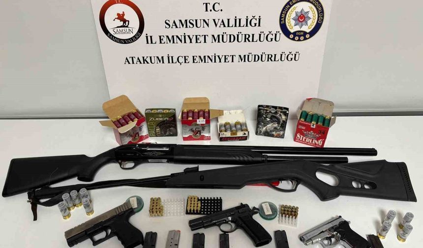 Atakum'da ruhsatsız silah ve mühimmat ele geçirildi