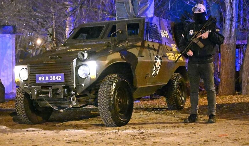 Bayburt polisi yılın en uzun gecesinde de sahadaydı