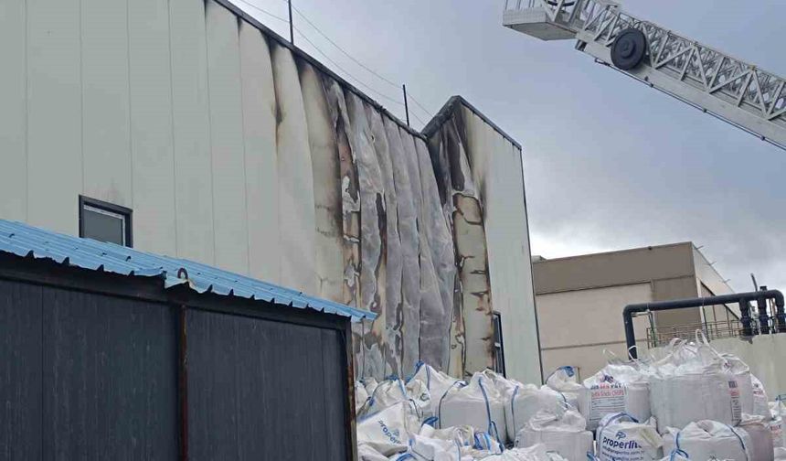 Bolu'da fabrika yangını büyümeden söndürüldü