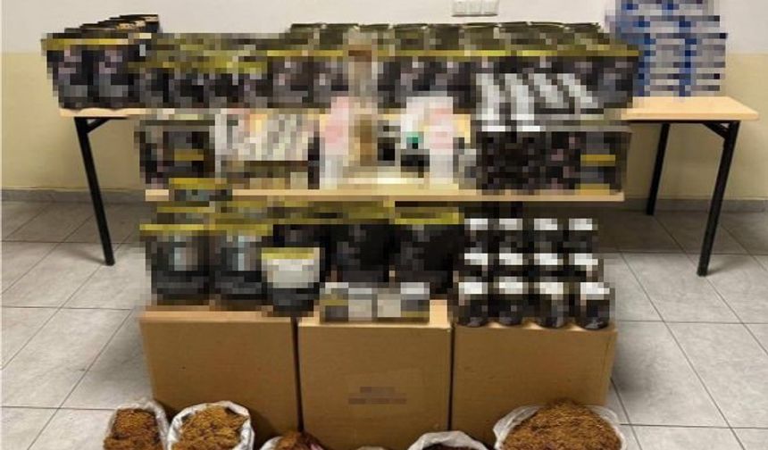 Bolu'da kaçakçılığa geçit yok: Piyasa değeri binlerce lira olan ürünler ele geçirildi