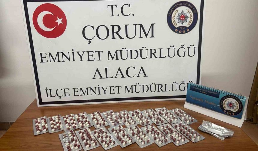 Çorum'da 266 adet sentetik ecza hapı ele geçirildi: 1 gözaltı