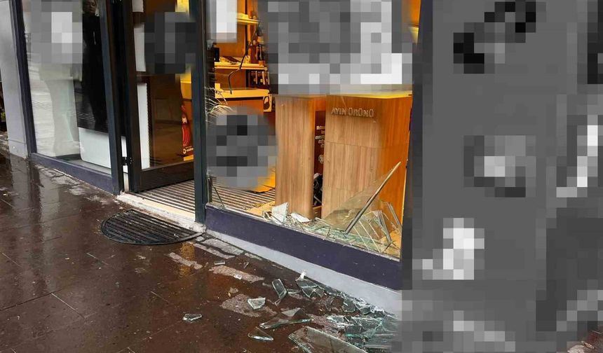 Dükkana girdi, arkasına bile bakmadan kaçtı