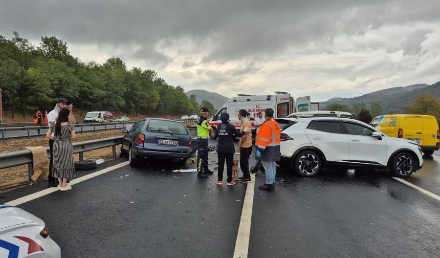 Düzce'de 2025'te kazalarda 11 kişi hayatını kaybetti 2 bin 96 kişi yaralandı