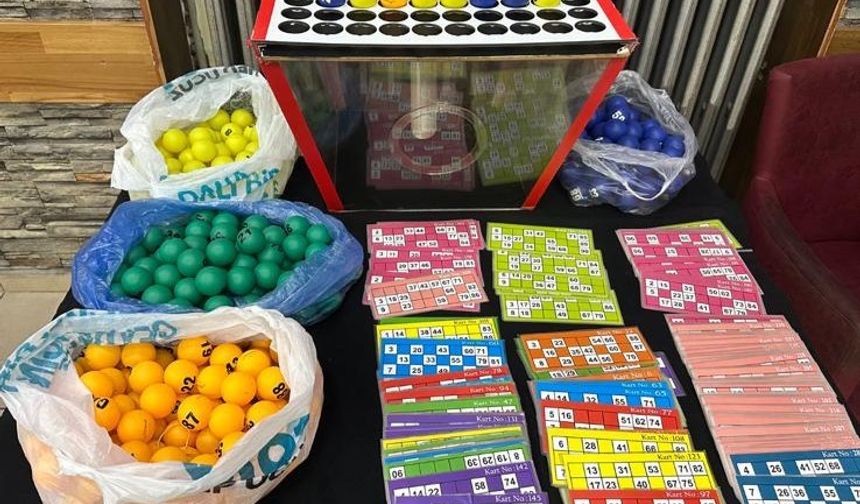 Eskişehir'de 3 kapıdan geçilerek erişilebilen kumarhaneye baskın: 40 kişiye toplam 369 bin TL ceza