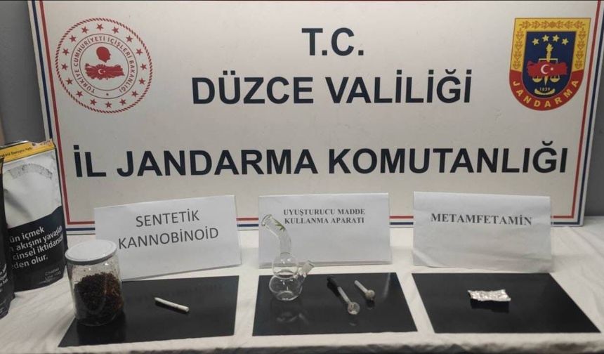 Jandarma devriye sırasında yakaladı, üzerinden uyuşturucu çıktı