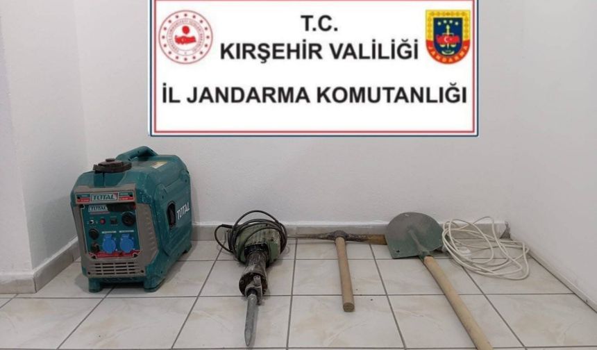 Kırşehir'de izinsiz kazı yapan şüpheli yakalandı