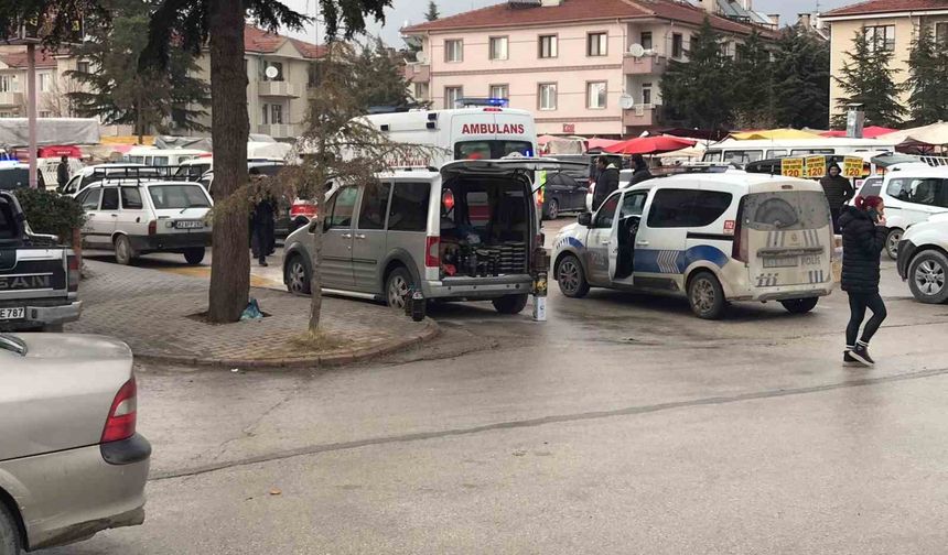 Konya'da pazarda taşlı-sopalı kavga: 5 yaralı