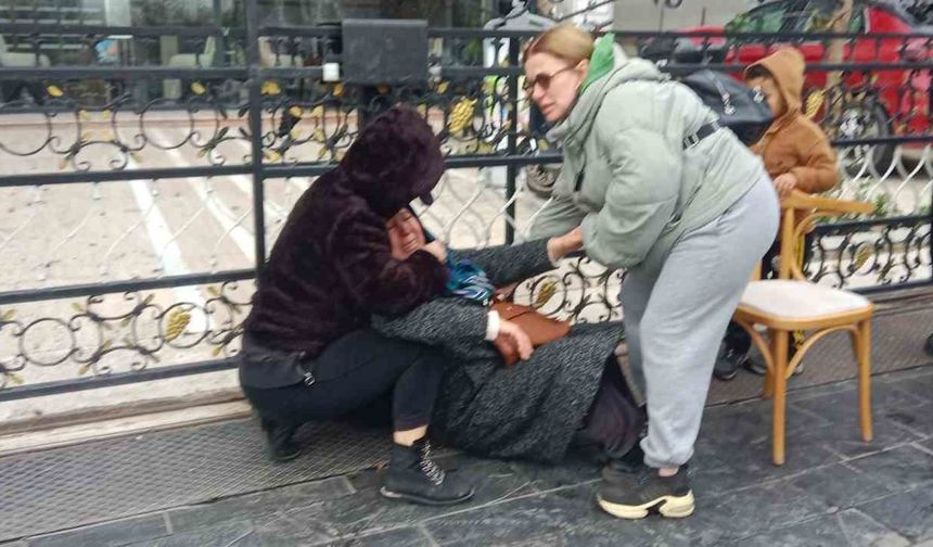 Kuyumcu mağdurlarının eyleminde yaşlı kadın fenalaştı