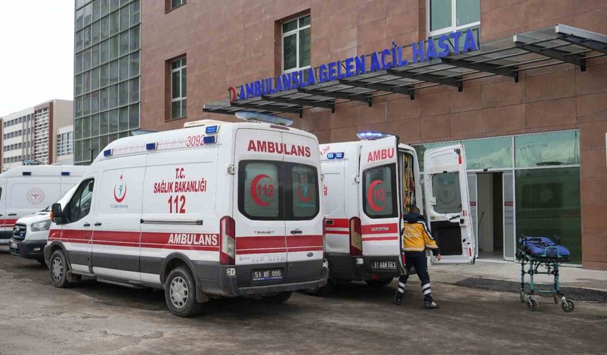 Niğde'de tavuk döner yiyen 7 çocuk hastaneye başvurdu