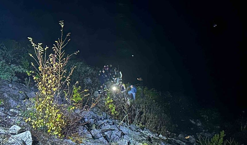 Otomobil şarampole yuvarlandı: 1 yaralı