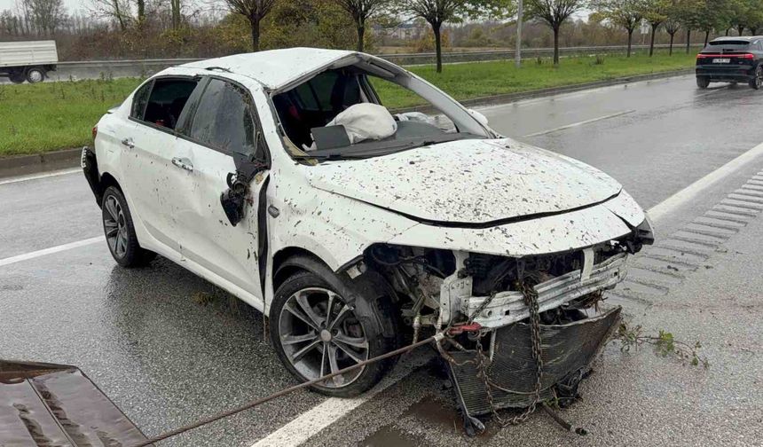 Samsun'da otomobil takla attı: 3 yaralı