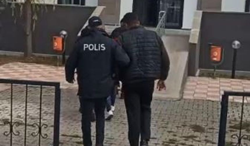 Sivas'ta çaldıkları Kangal köpekleriyle Kayseri'de yakalandılar