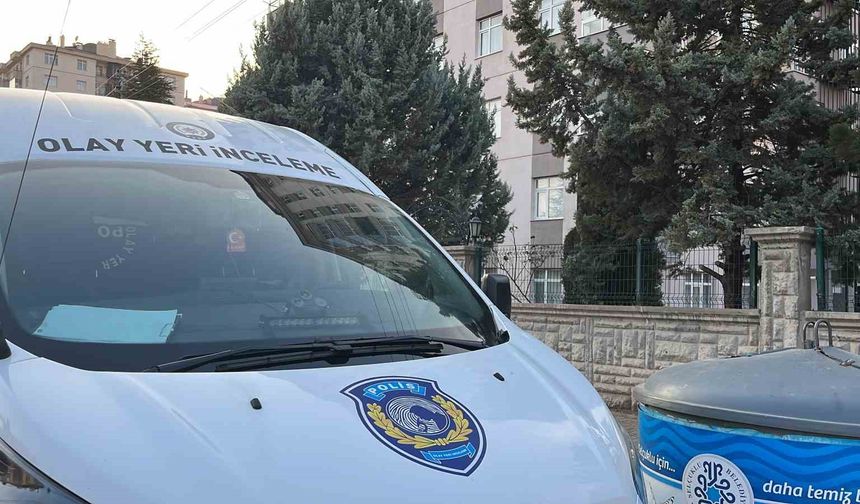 Tartıştığı eşini tabancayla bacağından vurarak yaraladı