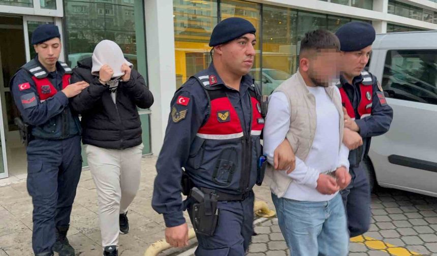 Uyuşturucu hapla yakalanan 2 kişi tutuklandı