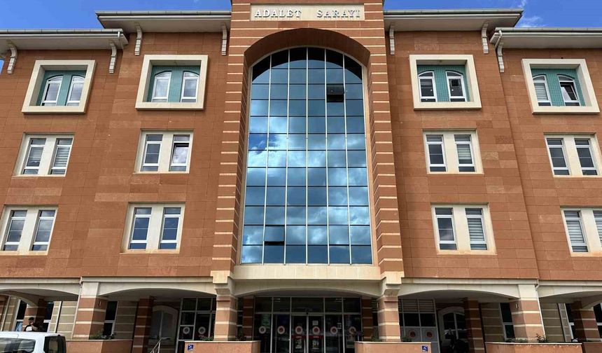 Uyuşturucunun etkisiyle sokakta baygın halde bulunan şahsın yargılamasına devam edildi