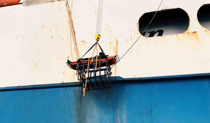 Bakan Yerlikaya: 'Sakarya'da gemide fenalaşan vatandaşımız Sahil Güvenlik ekiplerimizce tahliye edildi'