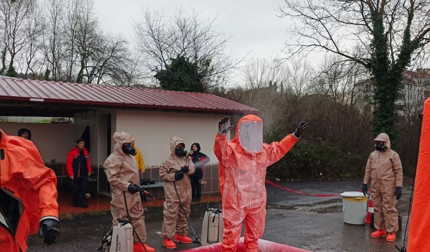 KBRN eğitimi sonrası arama kurtarma ekiplerinden saha tatbikatı