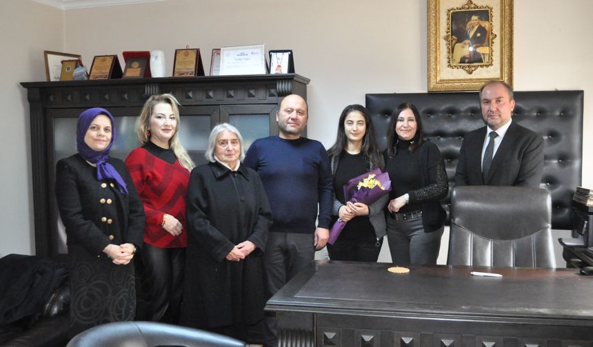 Çalışan Gazeteciler Günü'nde Hacer Doğan'dan Nezaket Ziyareti