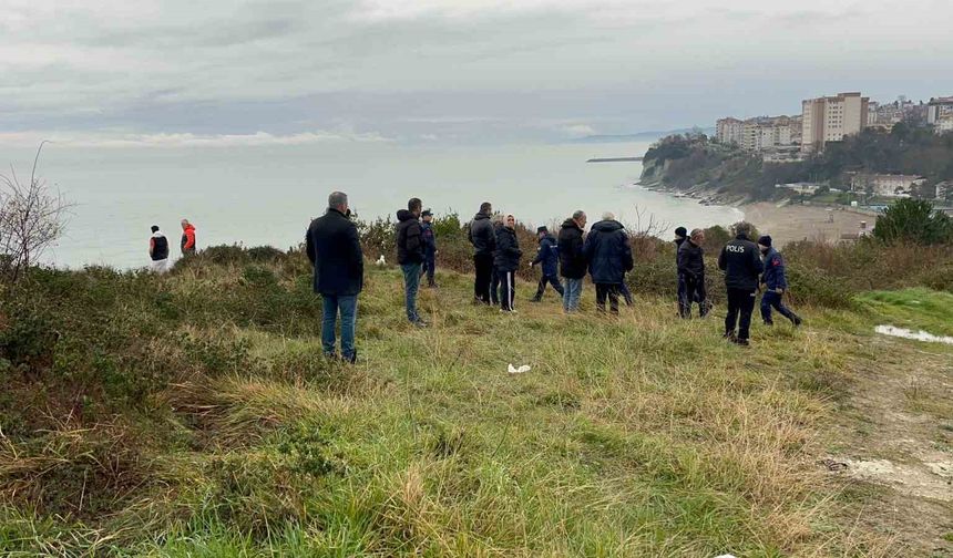 3 gündür kayıp olan kadının eşyaları deniz kenarında bulundu