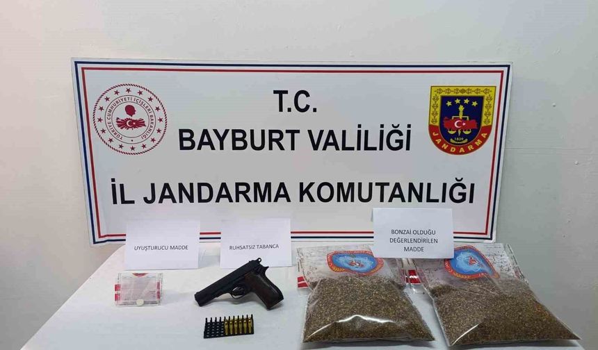 Bayburt'ta jandarma ekiplerinden uyuşturucu operasyonu: 6 şüpheli yakalandı