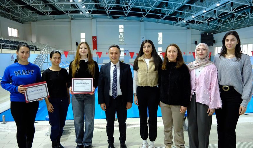 TOGÜ’de Havuz Tehlikesi, Öğrencilerin Cesaretiyle Atlatıldı