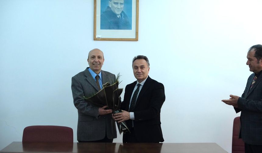 TOGÜ Tarımsal Uygulama ve Araştırma Merkezi’nde Bayrak Değişimi