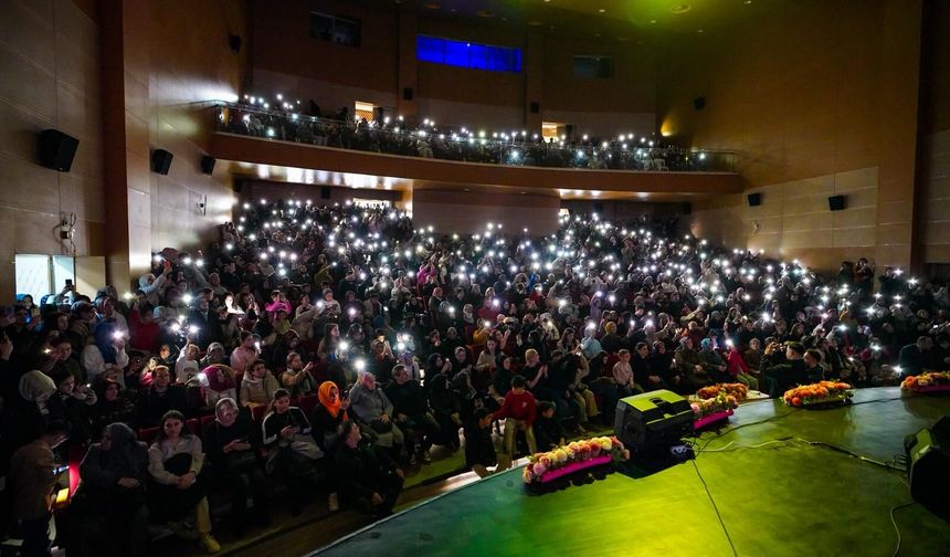 Erbaa’da Fadıl Aydın Konserine Yoğun İlgi