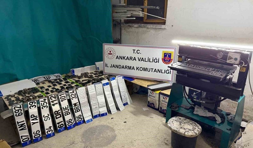 Ankara'da sahte plaka basımı yapan 2 şüpheli gözaltına alındı