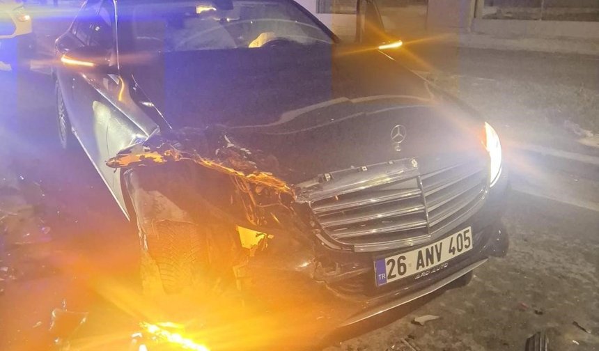 Eskişehir-Kütahya yolunda kaza: 3 yaralı