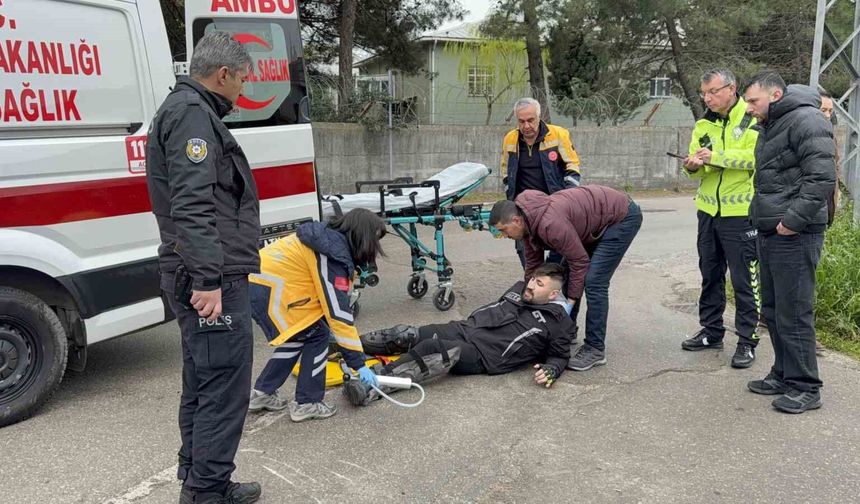 İlaç firmasının motosikleti doktorun aracına çarptı: 1 yaralı