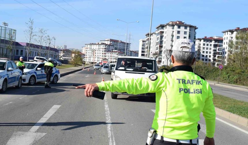 Ordu'da bir haftada 13 binden fazla araç ve sürücüsü denetlendi