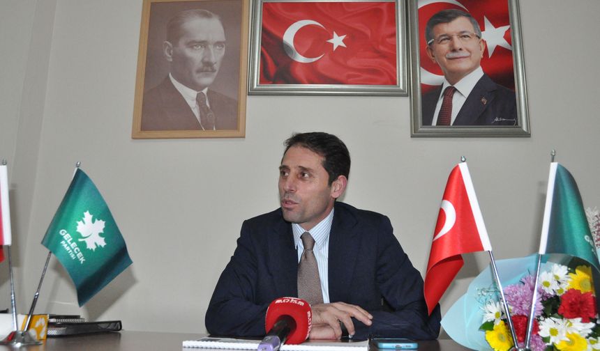 Gelecek Partili Yeşilyurt: “Koşulsuz Cumhurbaşkanı Olabilecek Tek Lider Davutoğlu'dur"
