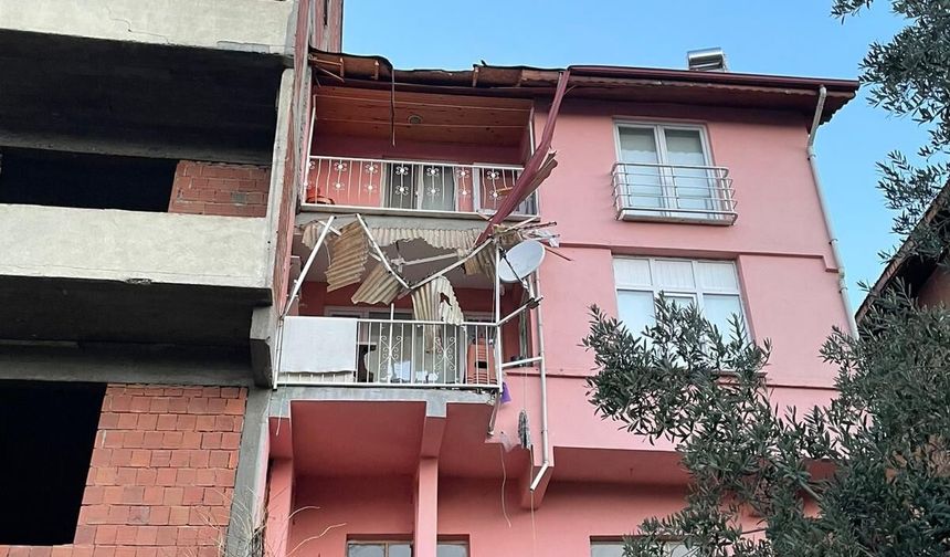 Niksar'da Deprem Sonrası Seferberlik Devam Ediyor