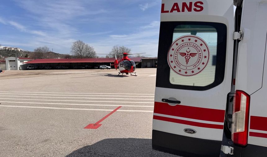 Tokat'ta Kar Mahsur Kalan Hastaya Helikopterli Kurtarma