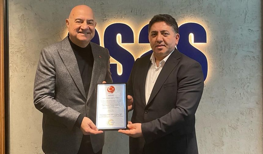 Çağatay Özdoğru'ya Türk Dünyası'ndan Vizyoner Liderlik Ödülü