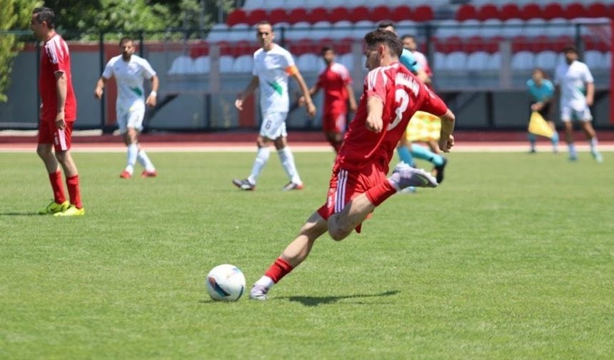 TOKAT BELEDİYESPOR LİGİN SON MAÇINDA YÜZLER GÜLDÜ