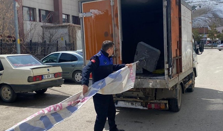 Bayburt'ta kaldırım işgallerine yönelik denetimler sürüyor